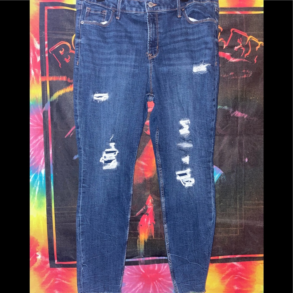 Distressed jeans size 16